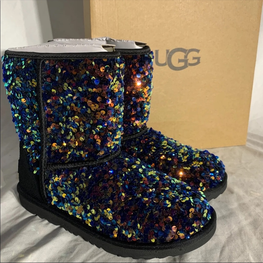 UGG Australia Classic Stellar‎ Chunky Sequin Boots